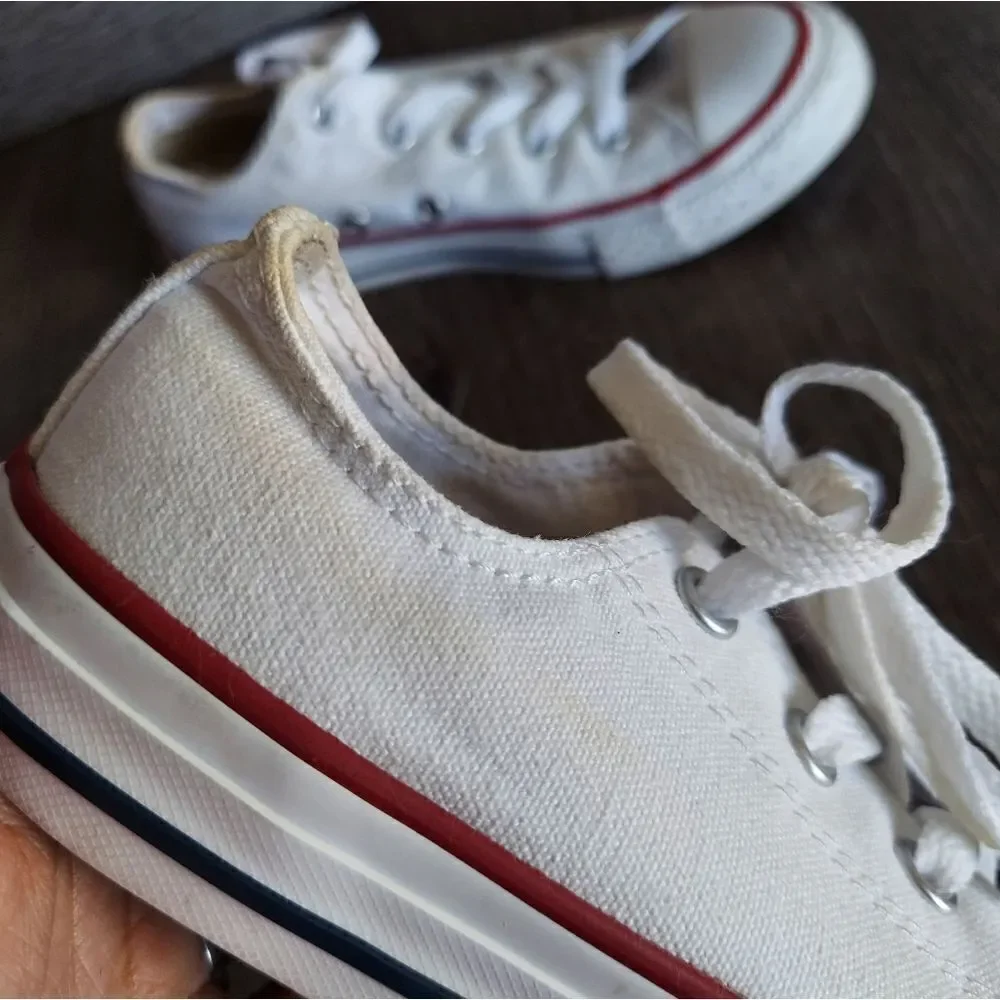 Converse Low Top Sneaker Size 1 White